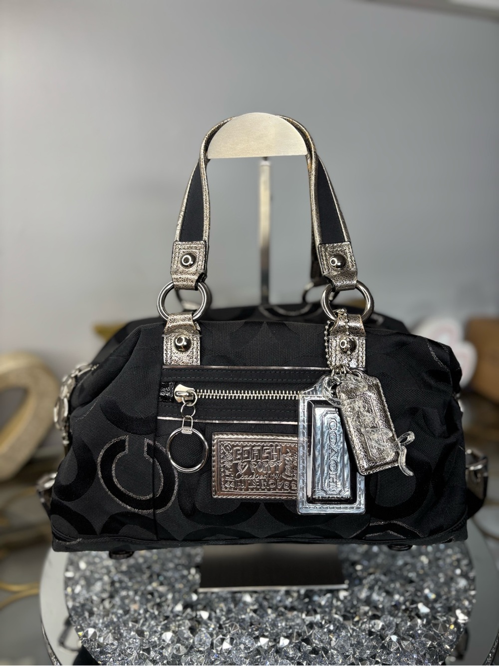 Coach 2010 poppy signature sateen lurex satchel EUC